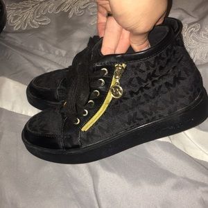 Girls Micheal kors shoes